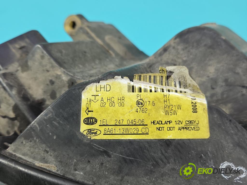 Ford Fiesta Mk7 2008-2017 1.2 16V 82 HP manual 60 kW 1242 cm3 3- Reflektor: pravý 8A61-13W029-CD (Svetlo predné pravé)