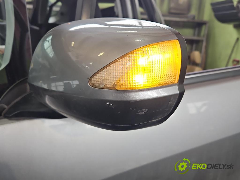 Honda Jazz III 2008-2014 1.3 16V 99 hp automatic 73 kW 1339 cm3 5- zpětné zrcátko levé  (Klika dveří ostatní)