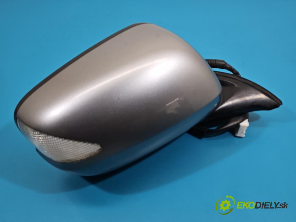 Honda Jazz III 2008-2014 1.3 16V 99 hp automatic 73 kW 1339 cm3 5- zpětné zrcátko pravé  (Klika dveří ostatní)