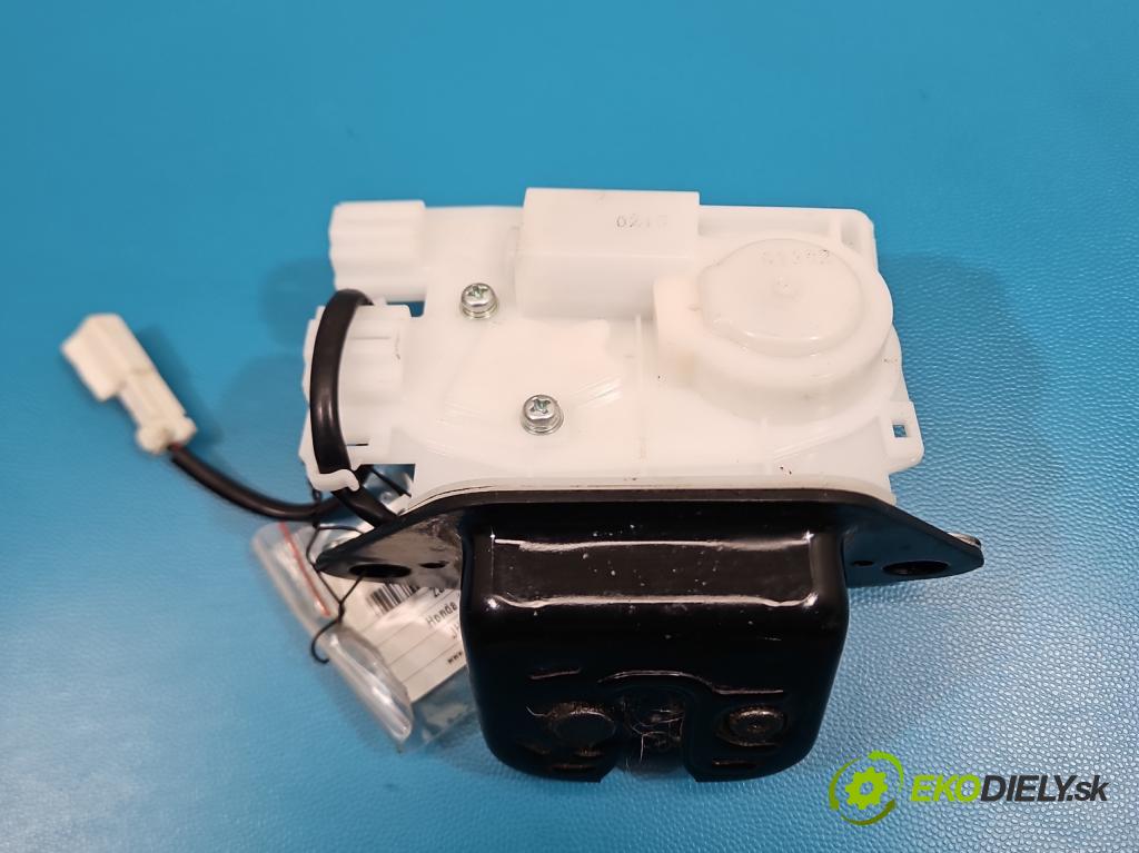 Honda Jazz III 2008-2014 1.3 16V 99 HP automatic 73 kW 1339 cm3 5- zámok kufrové dvere zadné