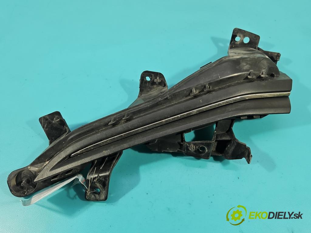 Peugeot 508 II 2018- 1.5 hdi 131 hp manual 96 kW 1499 cm3 5- Zaślepka: mřížka: nárazníku pravé 9813565077