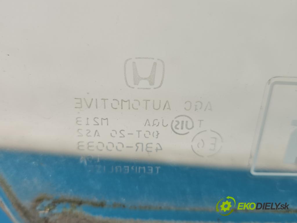 Honda Jazz III 2008-2014 1.3 16V 99 HP automatic 73 kW 1339 cm3 5- sklo dvere predné pravé