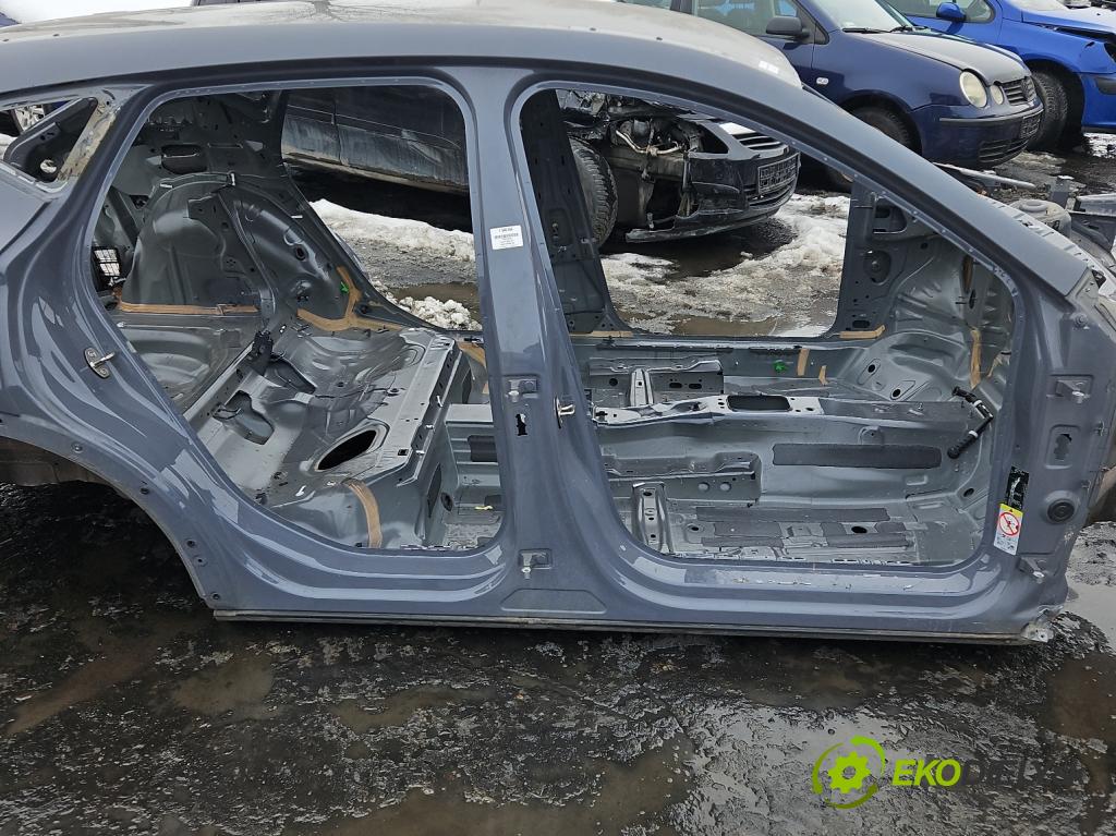 Cupra Formentor 20- 1.5 TSI 150 hp automatic 110 kW 1498 cm3 5- práh pravý  (Karoserie ostatní)