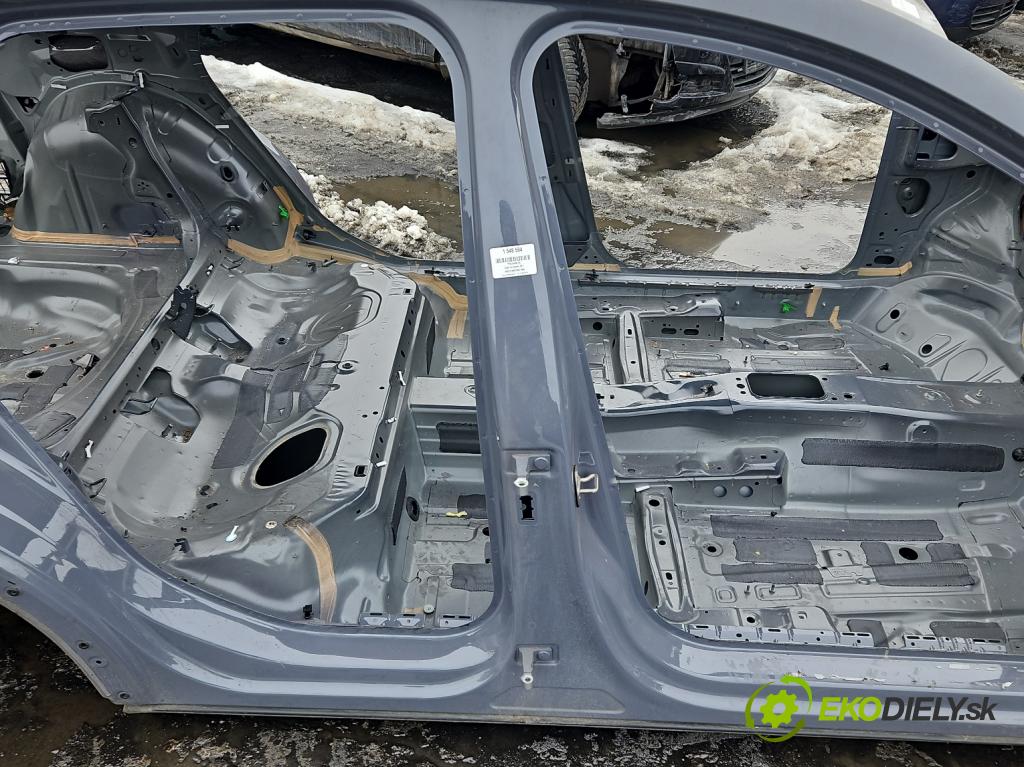 Cupra Formentor 20- 1.5 TSI 150 hp automatic 110 kW 1498 cm3 5- práh pravý  (Karoserie ostatní)