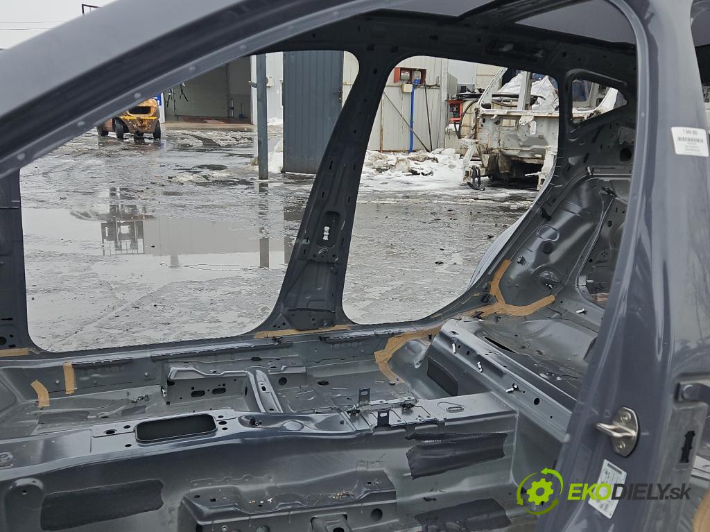 Cupra Formentor 20- 1.5 TSI 150 hp automatic 110 kW 1498 cm3 5- práh pravý  (Karoserie ostatní)