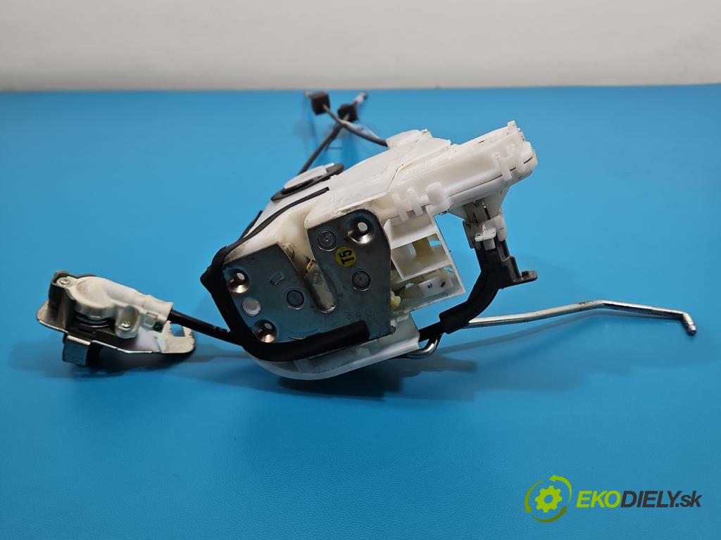 Honda Jazz III 2008-2014 1.3 16V 99 hp automatic 73 kW 1339 cm3 5- zámek přední levý