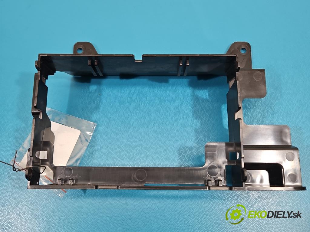 Renault Kadjar 2015-2022 1.2 131 HP manual 96 kW 1197 cm3 5- Rukojeť: ostatné 688300625R