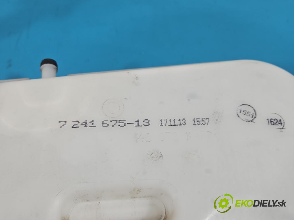 Bmw 3 F30 2011-2018 2.0d 184 hp manual 135 kW 1995 cm3 5- nádržka tekutina: ostřikovačů 7241675-13