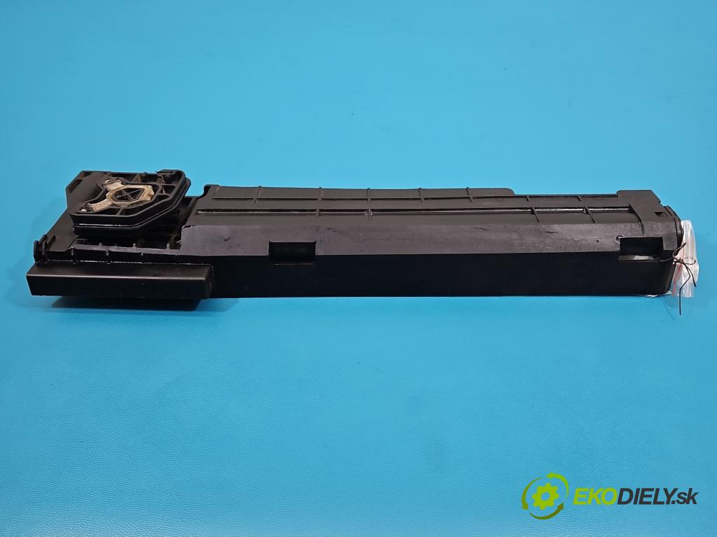 Bmw 3 F30 2011-2018 2.0d 184hp manual 135 kW 1995 cm3 5- Upevnenie: 7600537