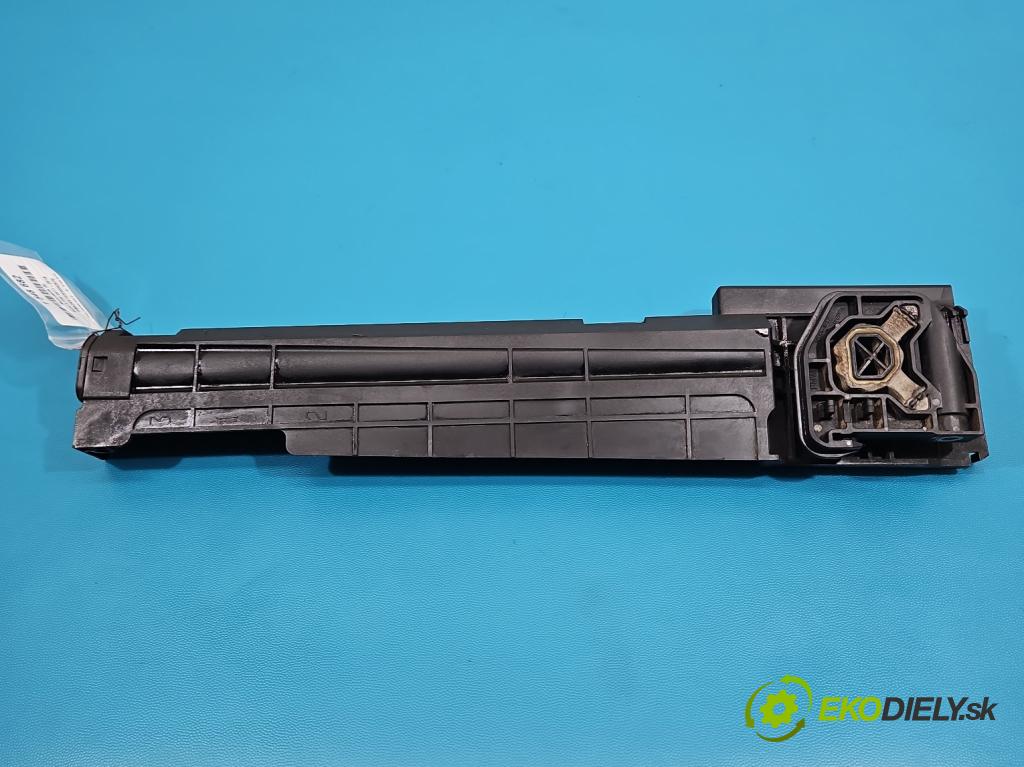 Bmw 3 F30 2011-2018 2.0d 184hp manual 135 kW 1995 cm3 5- Upevnenie: 7600537