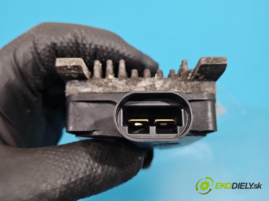 Bmw 3 F30 2011-2018 2.0d 184hp manual 135 kW 1995 cm3 5- Relé: ventilátoru 700019894013