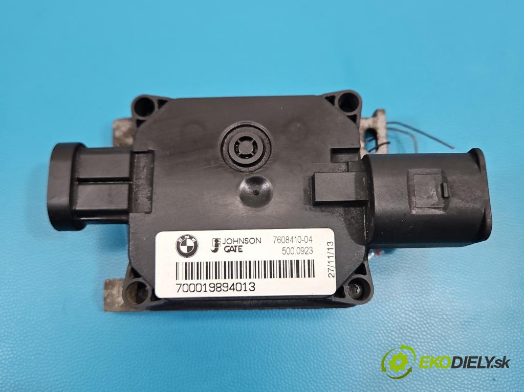 Bmw 3 F30 2011-2018 2.0d 184hp manual 135 kW 1995 cm3 5- Relé: ventilátoru 700019894013