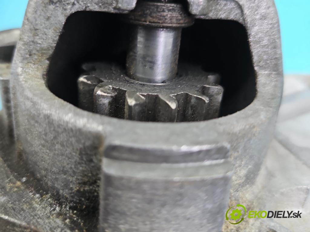 Renault Kadjar 2015-2022 1.2 131 hp manual 96 kW 1197 cm3 5- startér: 233000557R (Startér)