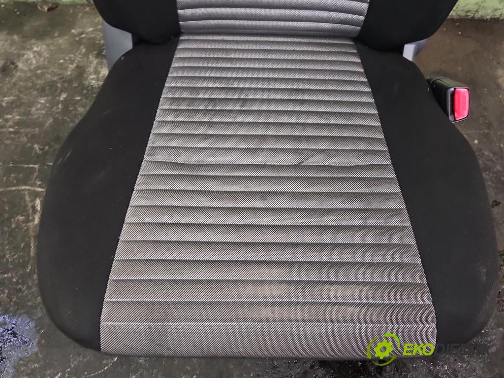 Suzuki SX4 I 2006-2014 1.6 16v 120 HP manual 88 kW 1586 cm3 5- Sedačka pravý  (Sedadlo)