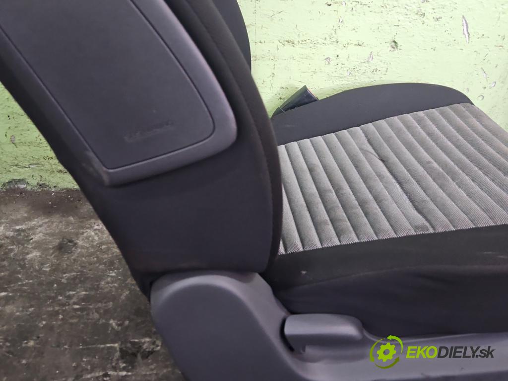 Suzuki SX4 I 2006-2014 1.6 16v 120 HP manual 88 kW 1586 cm3 5- Sedačka pravý  (Sedadlo)