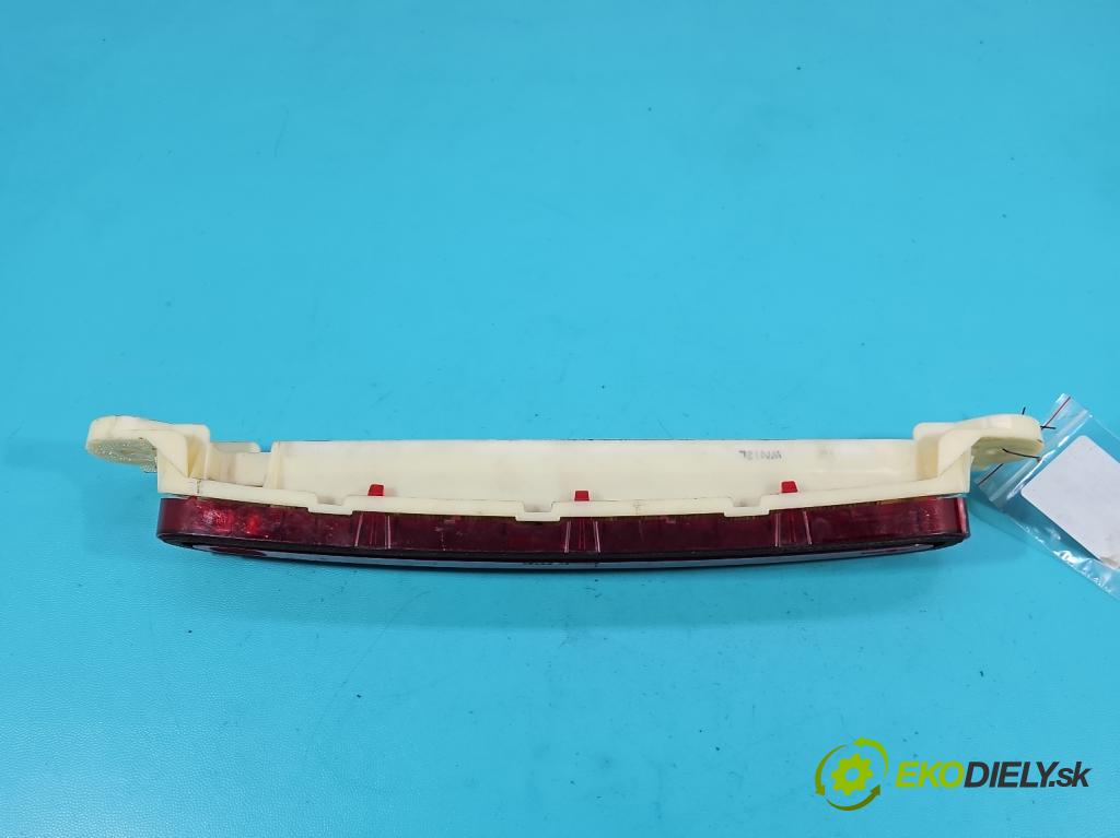 Mazda 6 II GH 2007-2012 2.0 16V 147 HP manual 108 kW 1998 cm3 5- světlo: stop: P6539