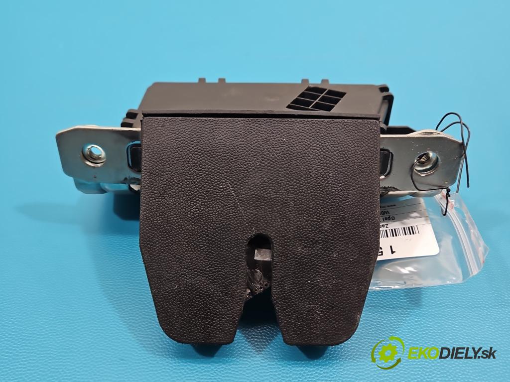 Opel Zafira B 2005-2014 1.8 16V 140 HP manual 103 kW 1796 cm3 5- zámok kufrové dvere zadné