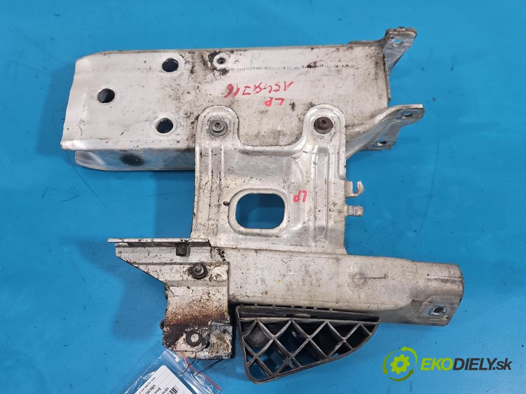 Bmw 3 F30 2011-2018 2.0d 184 hp manual 135 kW 1995 cm3 5- výztuha nárazníku přední 7266191