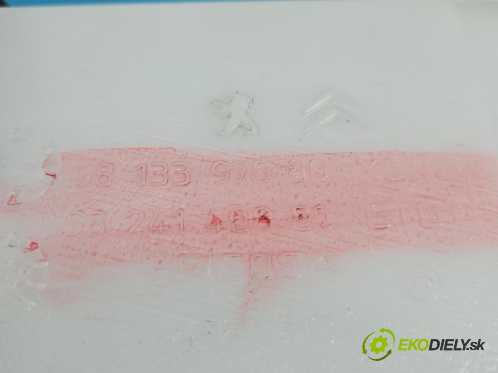 Peugeot 508 II 2018- 1.5 hdi 131 hp manual 96 kW 1499 cm3 5- nádržka tekutina: ostřikovačů 9813397080