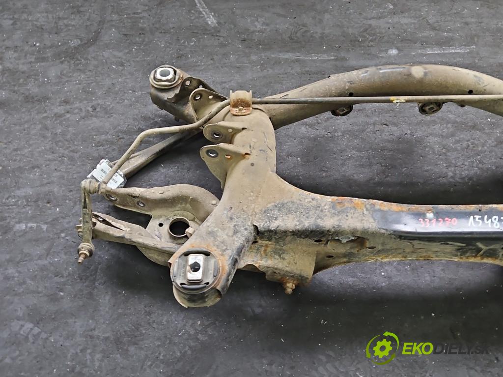 Bmw 3 F30 2011-2018 2.0d 184 hp manual 135 kW 1995 cm3 5- zadní výztuha  (Zadní výztuha)