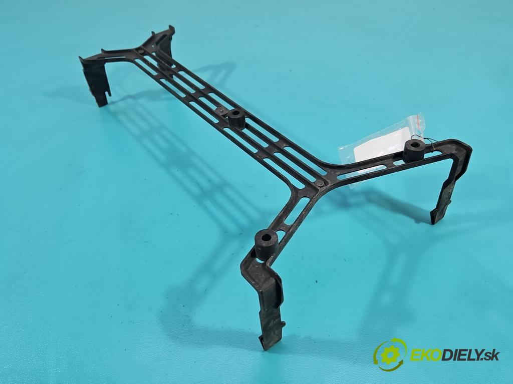 Peugeot 508 II 2018- 1.5 hdi 131 HP manual 96 kW 1499 cm3 5- Upevnenie: 9805328380