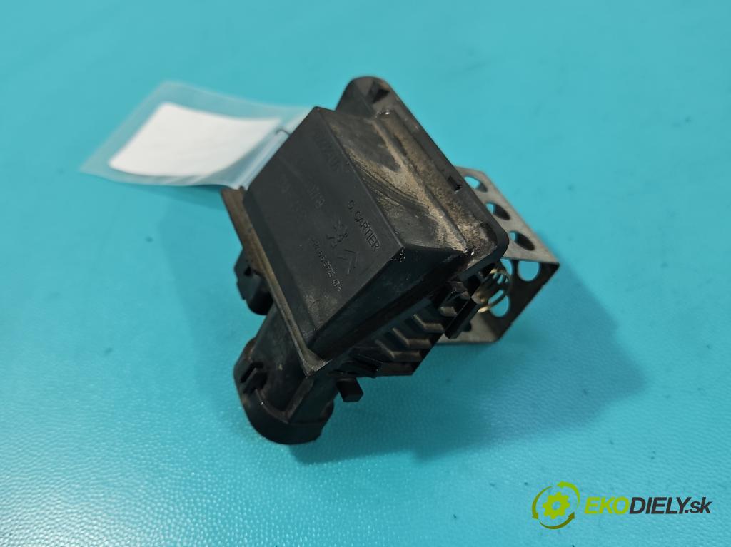 Peugeot 508 II 2018- 1.5 hdi 131 HP manual 96 kW 1499 cm3 5- Relé: ventilátoru 9829220580