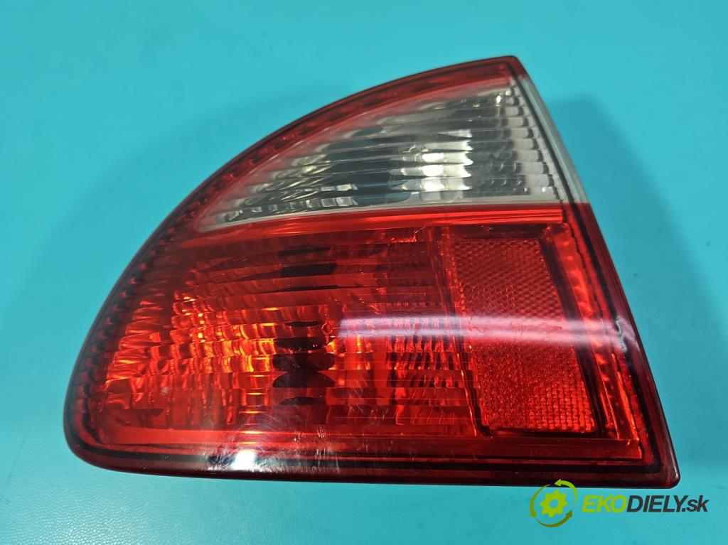 Seat Leon I 1999-2005 1.9 tdi 110 HP manual 81 kW 1896 cm3 5- svetlo / reflektor zadné ľavé  (Kľučka dverí ostatné)
