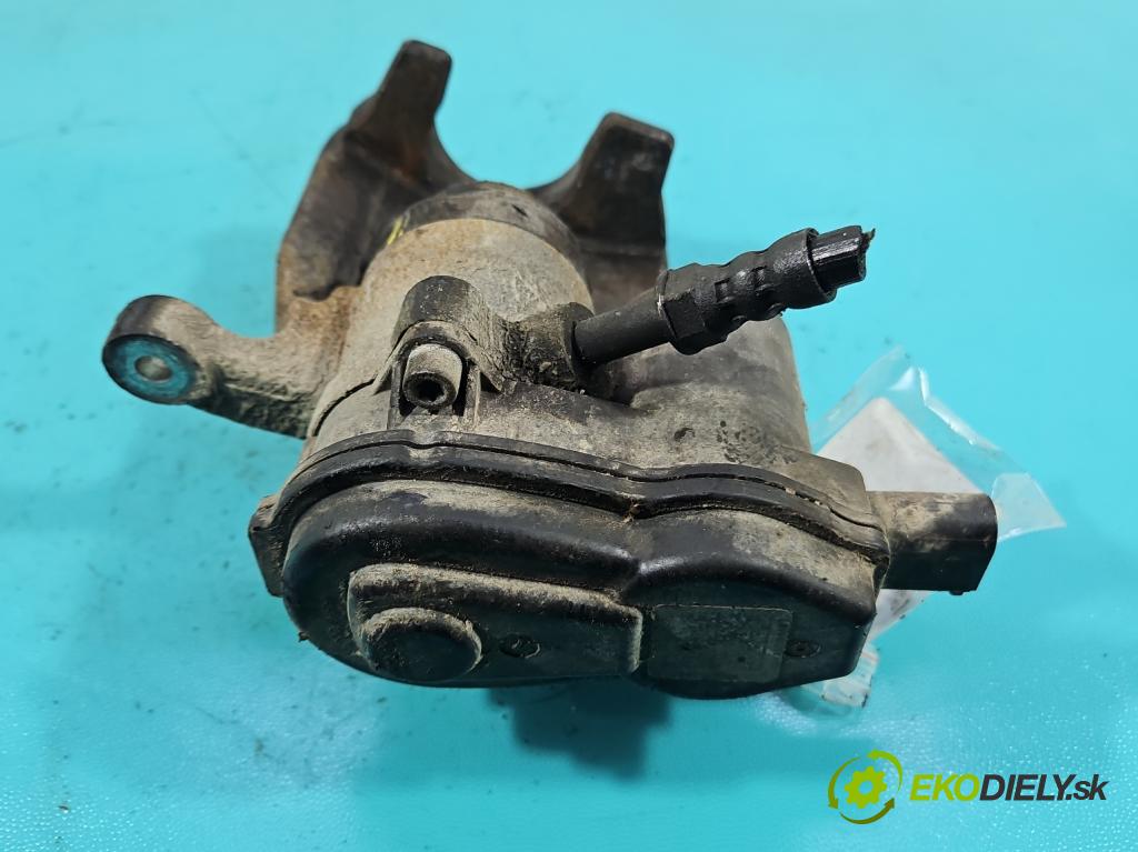 Audi A6 C7 2011-2018 2.0 TFSI 179KM automatic 132 kW 1984 cm3 4- brzdič zadné ľavý  (Kľučka dverí ostatné)