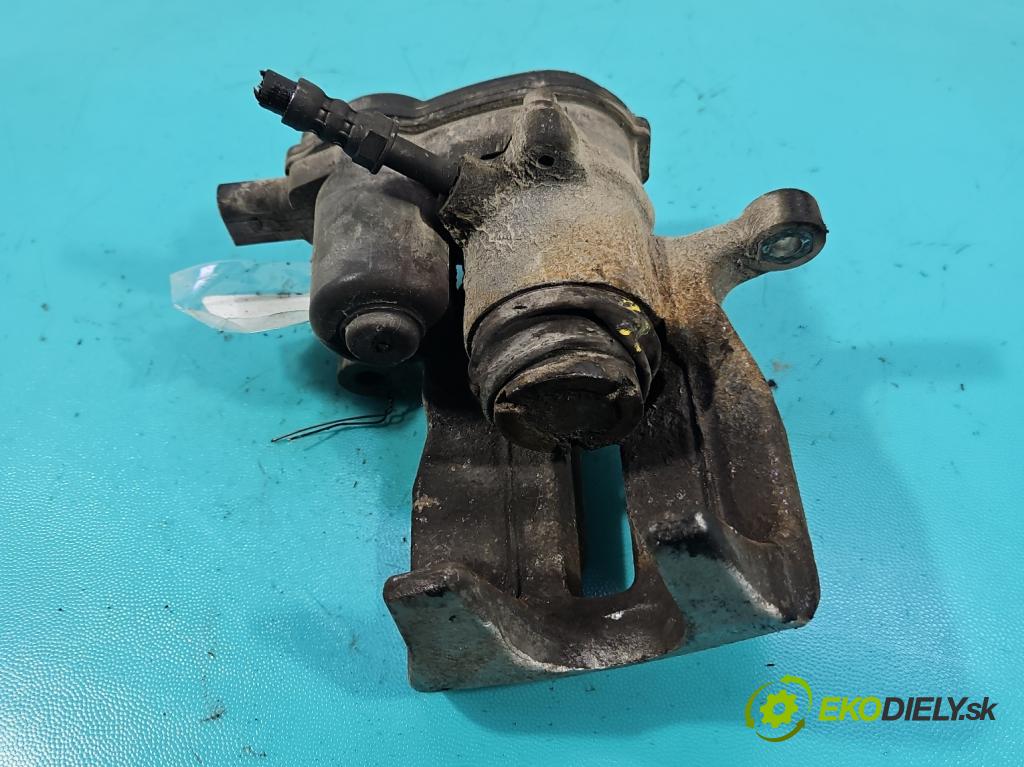 Audi A6 C7 2011-2018 2.0 TFSI 179KM automatic 132 kW 1984 cm3 4- brzdič zadné ľavý  (Kľučka dverí ostatné)