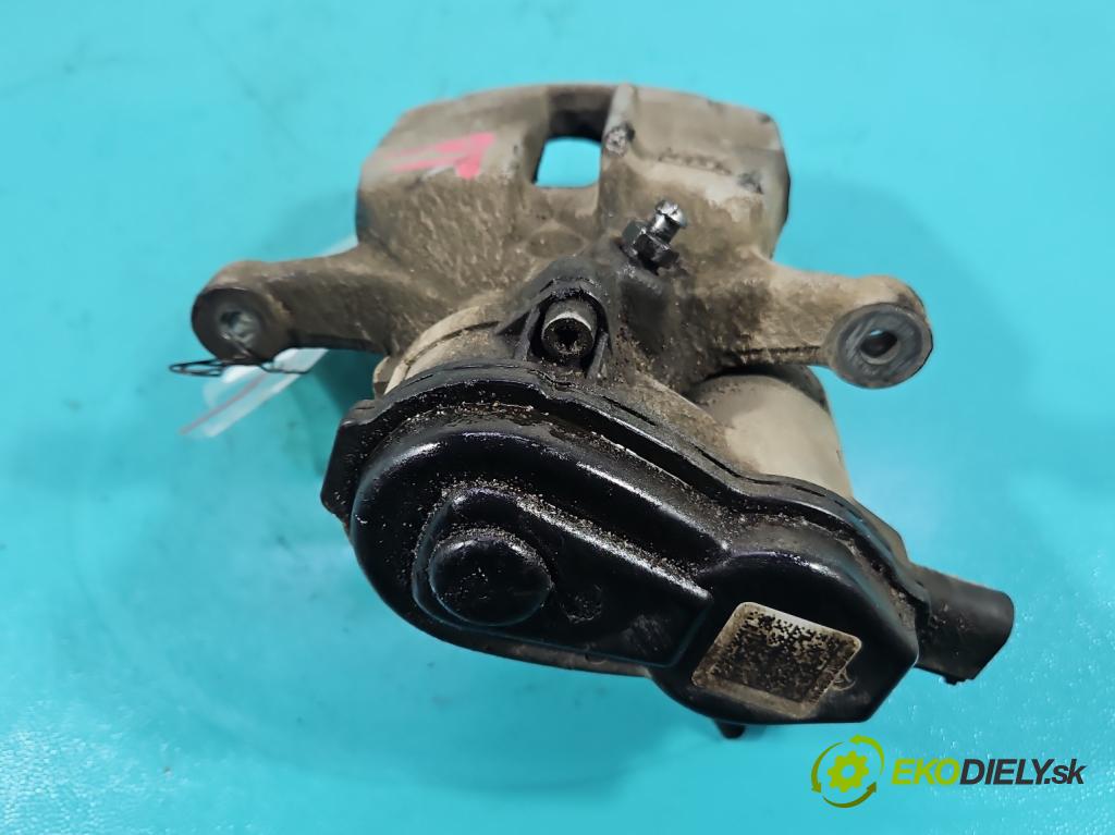 Audi A6 C7 2011-2018 2.0 TFSI 179KM automatic 132 kW 1984 cm3 4- brzdič zadné pravý  (Kľučka dverí ostatné)