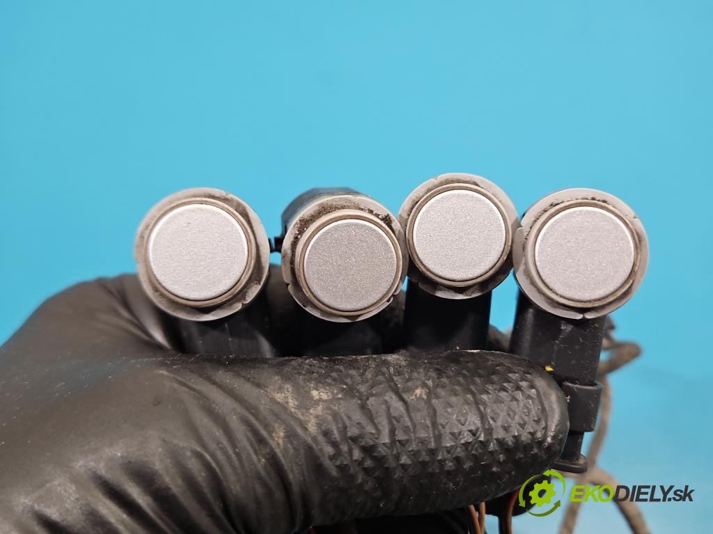 Audi A6 C7 2011-2018 2.0 TFSI 179KM automatic 132 kW 1984 cm3 4- snímač parkovaní: 4G5971085F