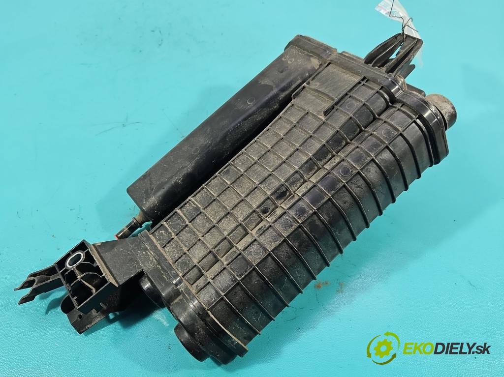 Cupra Formentor 20- 1.5 TSI 150 HP automatic 110 kW 1498 cm3 5- Filtr: uhlík: 5WA201801