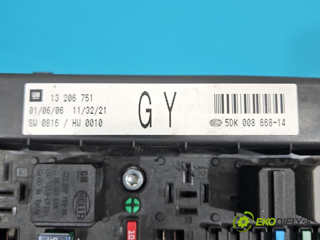 Opel Astra III 2004-2014 1.6 16V 105 hp manual 77 kW 1598 cm3 5- skříňka pojistková 13206751 (Pojistková skříňka)