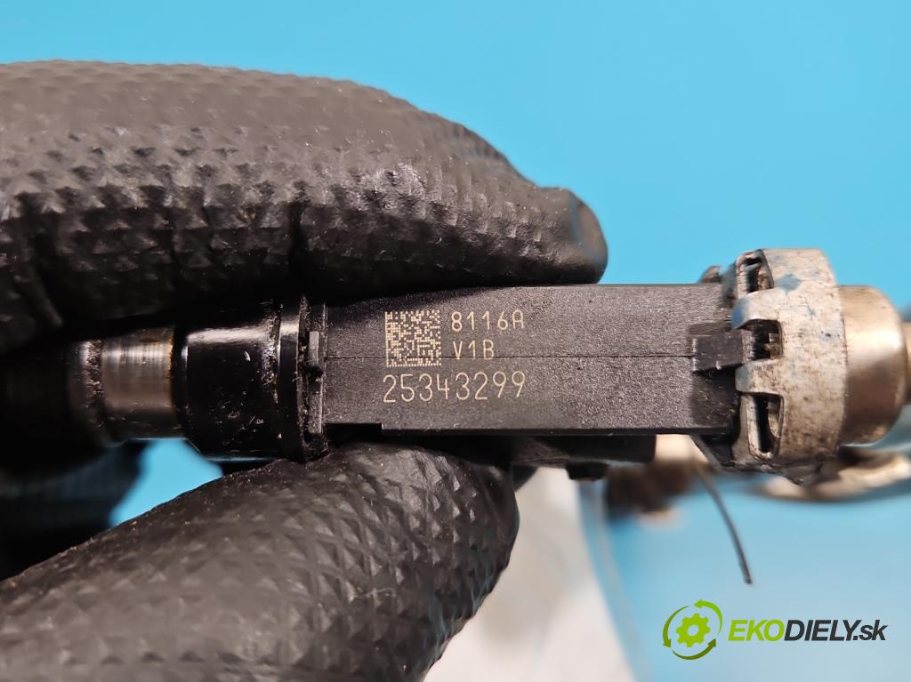 Opel Astra III 2004-2014 1.6 16V 105 HP manual 77 kW 1598 cm3 5- vstrek 25343299 (Vstrekovač paliva)