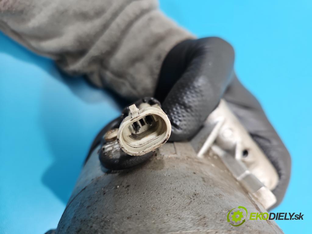 Opel Astra III 2004-2014 1.6 16V 105 HP manual 77 kW 1598 cm3 5- Kompresor: klimatizácie  (Kompresor klimatizácie)