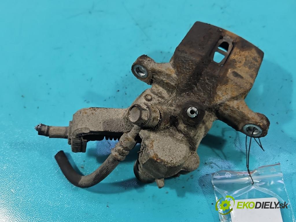 Suzuki SX4 I 2006-2014 1.6 16v 120 hp manual 88 kW 1586 cm3 5- brzdič zadní pravý  (Klika dveří ostatní)