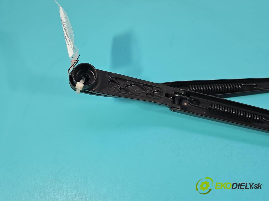 Suzuki SX4 I 2006-2014 1.6 16v 120 hp manual 88 kW 1586 cm3 5- rameno stěrače přední komplet