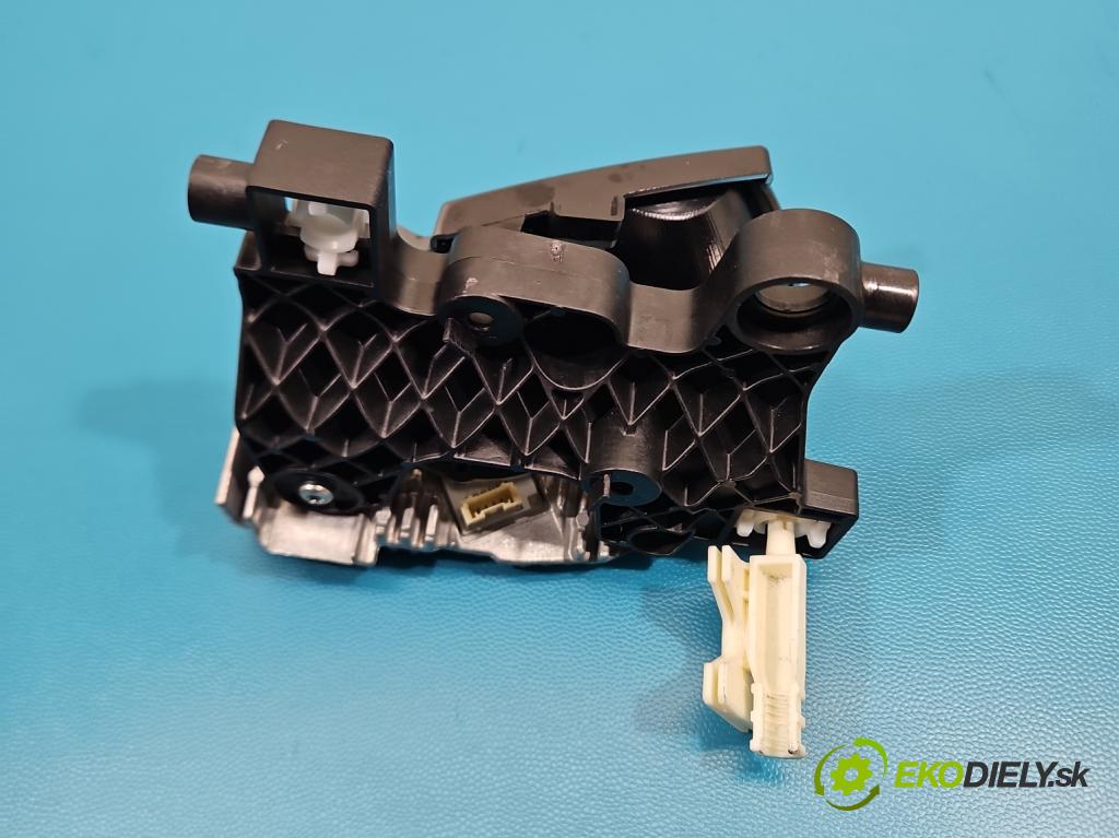 Skoda Kodiaq I 2.0 tdi 150 HP automatic 110 kW 1968 cm3 5- modul lampy: