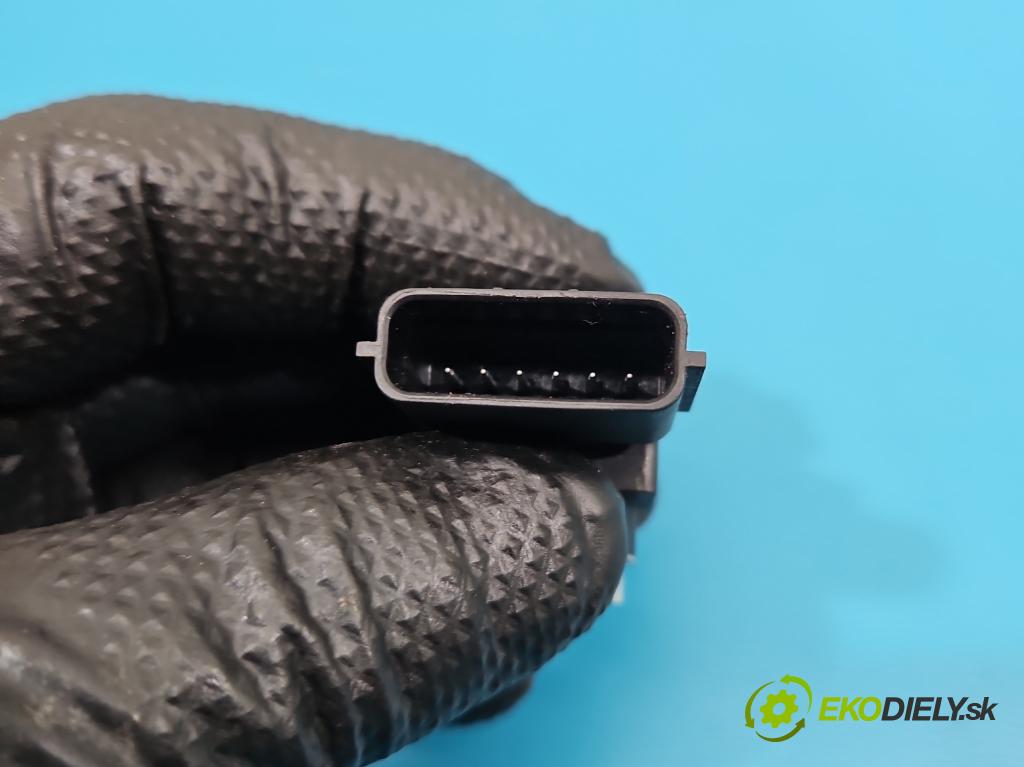 Hyundai I30 III 2016- 2.0 16V 280KM: automatic 206 kW 1998 cm3 5- snímač parkovaní: A21070416638