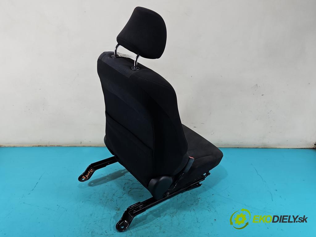 Honda Jazz III 2008-2014 1.3 16V 99 hp automatic 73 kW 1339 cm3 5- Sedadlo levý  (Sedadlo)