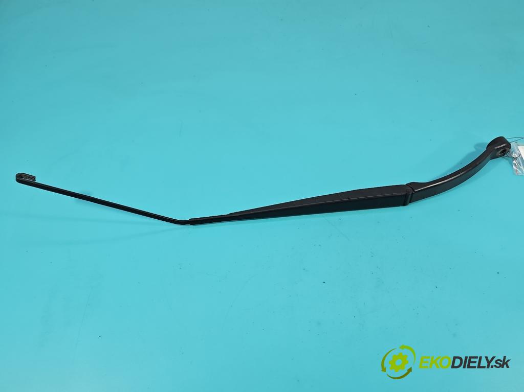 Honda Jazz III 2008-2014 1.3 16V 99 hp automatic 73 kW 1339 cm3 5- rameno stěrače přední komplet