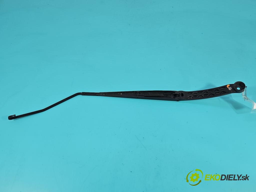 Honda Jazz III 2008-2014 1.3 16V 99 hp automatic 73 kW 1339 cm3 5- rameno stěrače přední komplet
