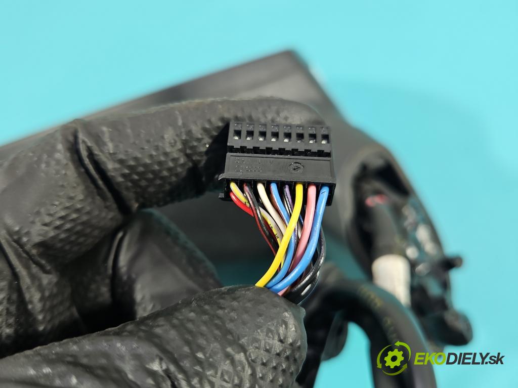 Audi A4 B9 2015-2024 2.0 TFSI 252KM automatic 185 kW 1984 cm3 4- zrkadlo ľavé  (Kľučka dverí ostatné)