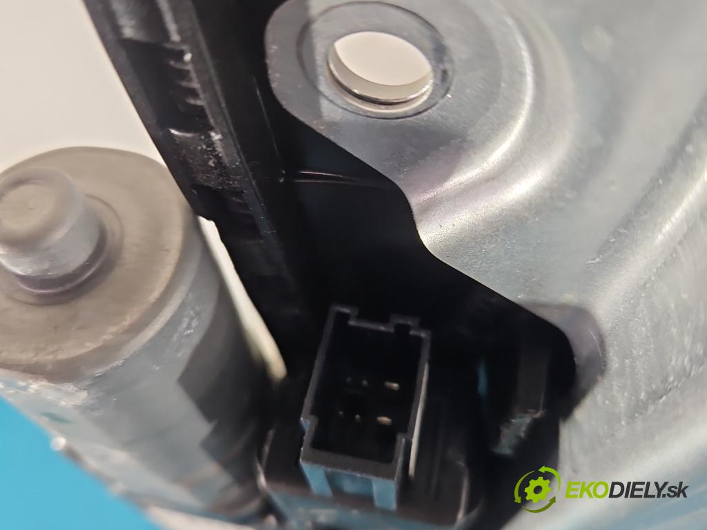 Audi A4 B9 2015-2024 2.0 TFSI 252KM automatic 185 kW 1984 cm3 4- Střešní okno: 8W5877041B (Sklo karosérie)