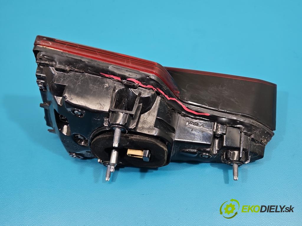 Audi A4 B9 2015-2024 2.0 TFSI 252KM automatic 185 kW 1984 cm3 4- svetlo / reflektor zadné ľavé 8W5945093D (Kľučka dverí ostatné)