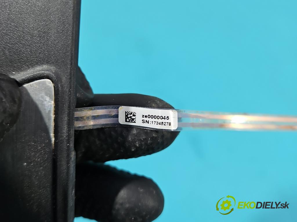 Audi A4 B9 2015-2024 2.0 TFSI 252KM automatic 185 kW 1984 cm3 4- lišta ozdobná vnitŕní: 8W0947417A