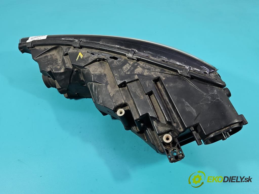 Audi A4 B9 2015-2024 2.0 TFSI 252KM automatic 185 kW 1984 cm3 4- Reflektor: pravý 030129623200 (Svetlo predné pravé)