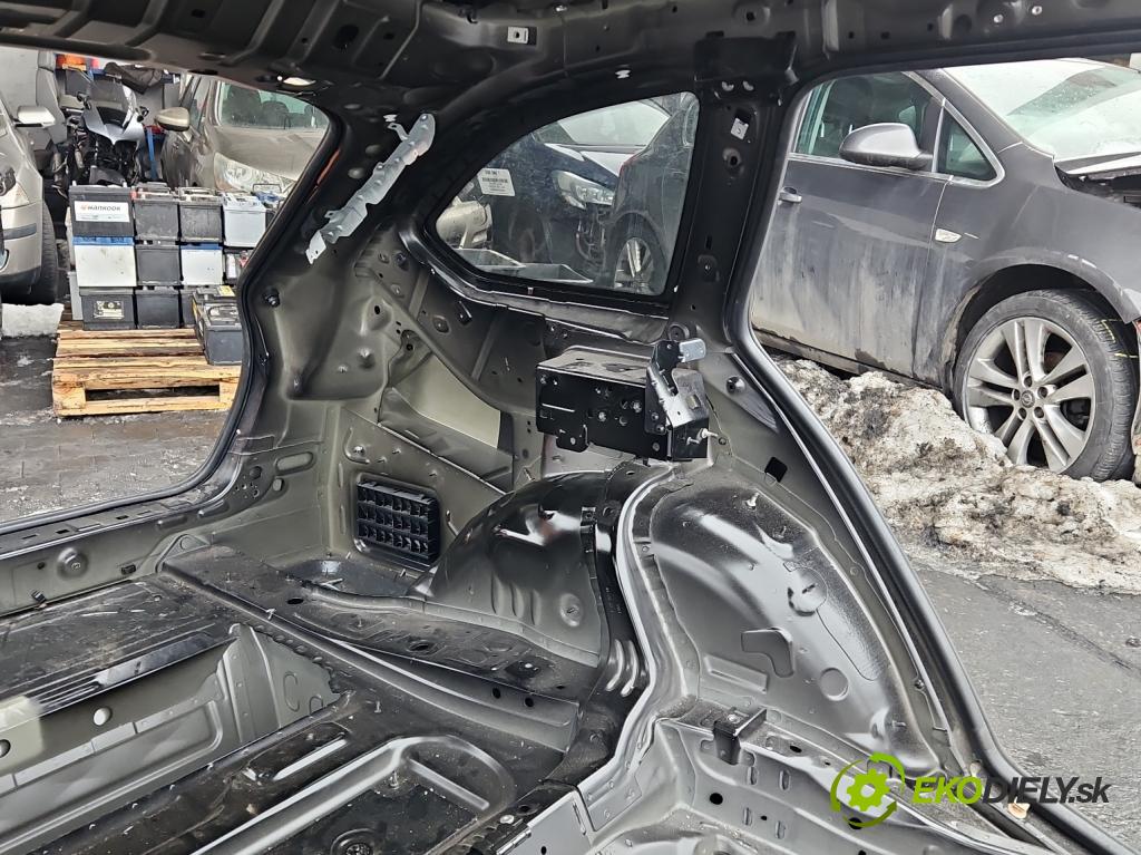 Bmw 3 F30 2011-2018 2.0d 184hp manual 135 kW 1995 cm3 5- blatník zadné ľavý