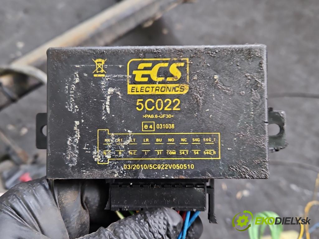 Suzuki SX4 I 2006-2014 1.6 16v 120 hp manual 88 kW 1586 cm3 5- oko tažné  (Tažné zařízení)