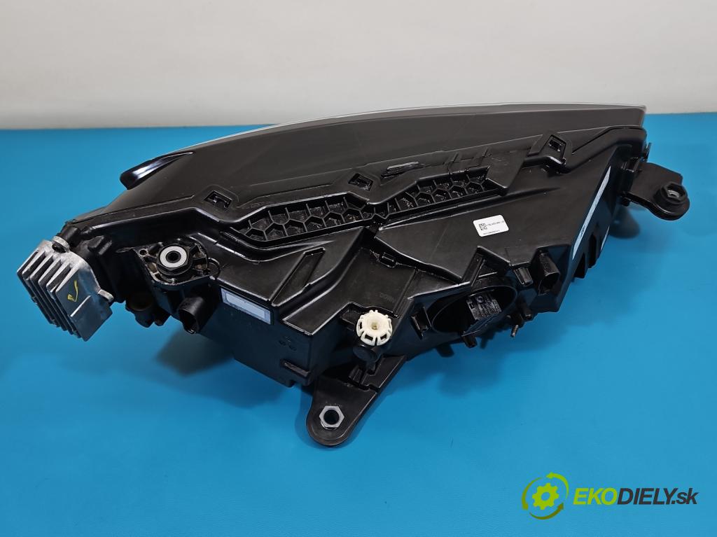 Skoda Superb III 2015-2024 2.0 tdi 150 HP automatic 110 kW 1968 cm3 5- Reflektor: ľavý 3V1941015E (Kľučka dverí ostatné)
